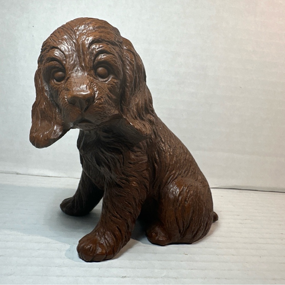 Red Mill MFG Handcrafted Spaniel Dog Figurine Brown Resin Made in USA